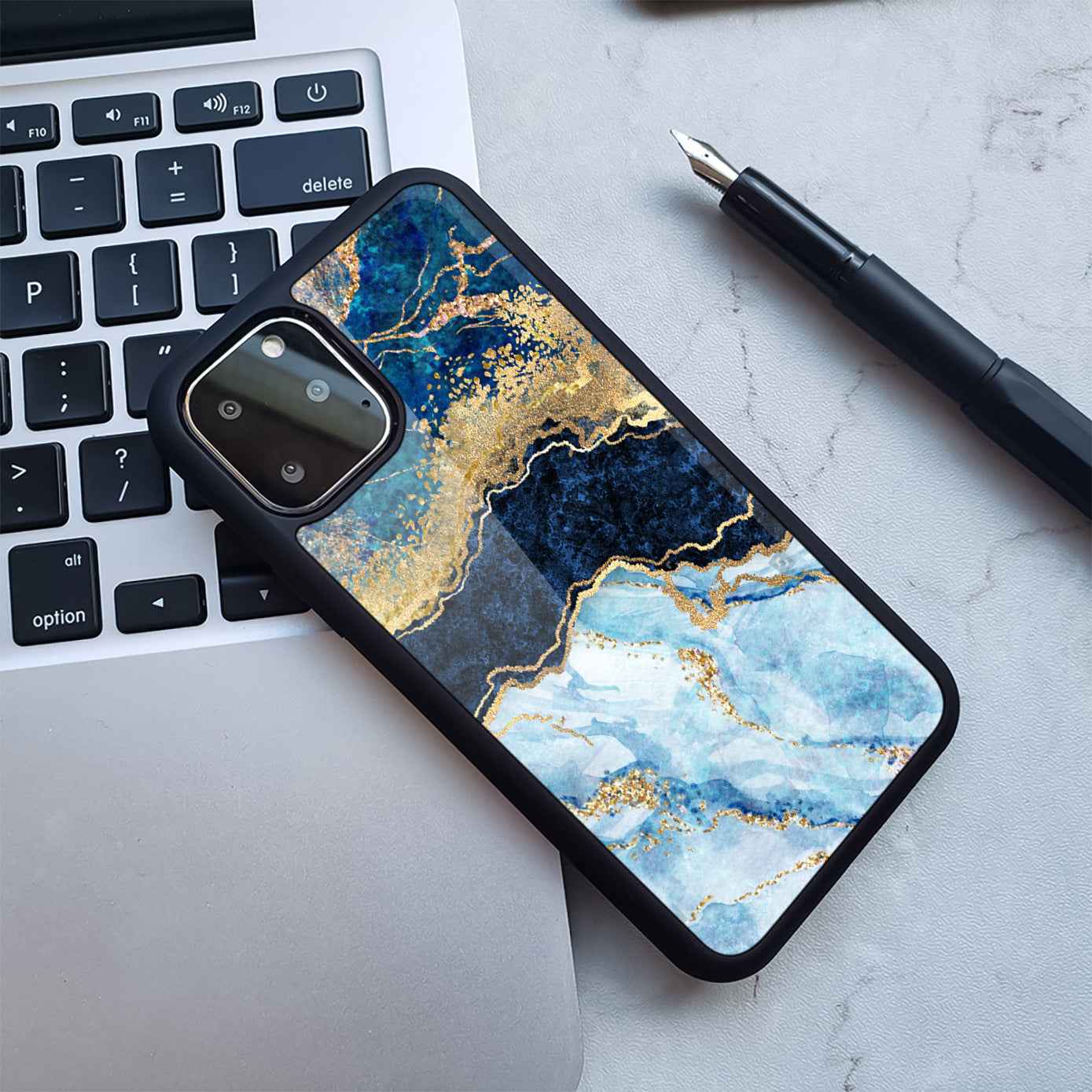 Marbled mobile case