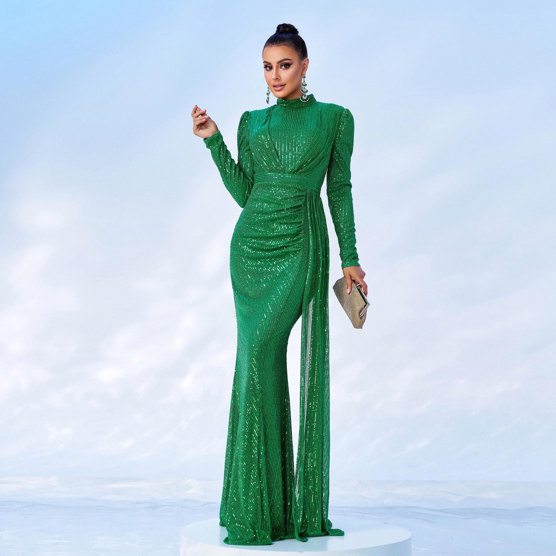 Women Long Sleeve Round Neck Sexy Slim Long Sequined Banquet Dress