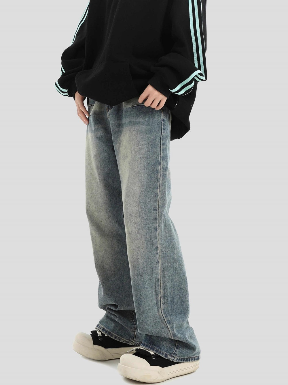 Worn Looking Washed-out Blue Jeans Loose Straight Trousers for men