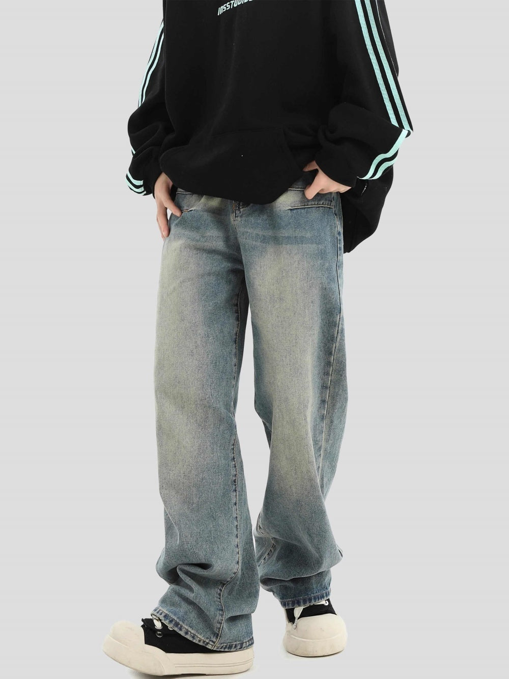 Worn Looking Washed-out Blue Jeans Loose Straight Trousers for men