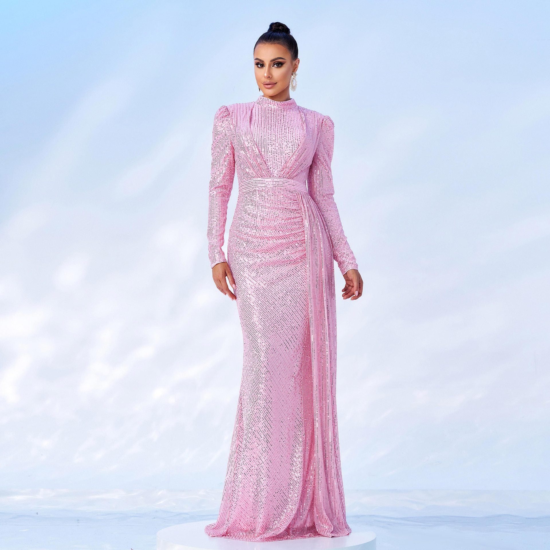 Women Long Sleeve Round Neck Sexy Slim Long Sequined Banquet Dress