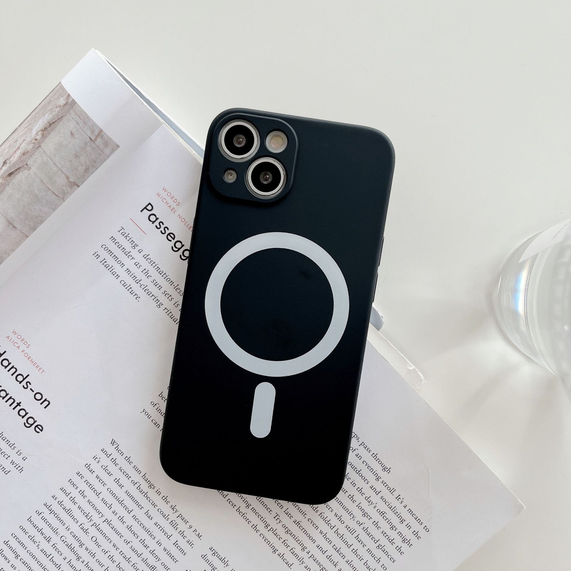 Magnetic Mobile Phone Case Wireless Charging, compatible with iPhone