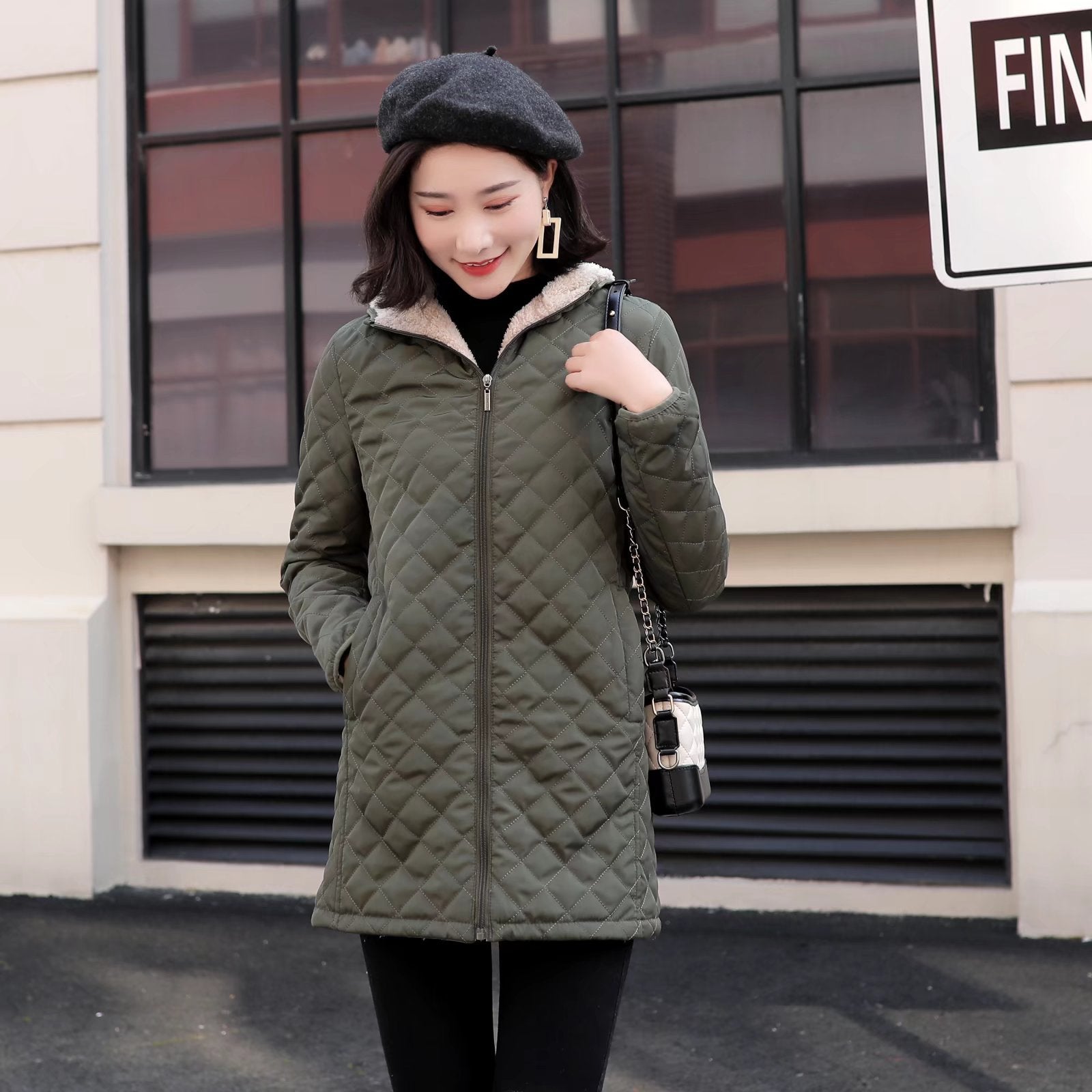 Plus-size Fleece-lined Padded Lambswool Puffer Jacket for women