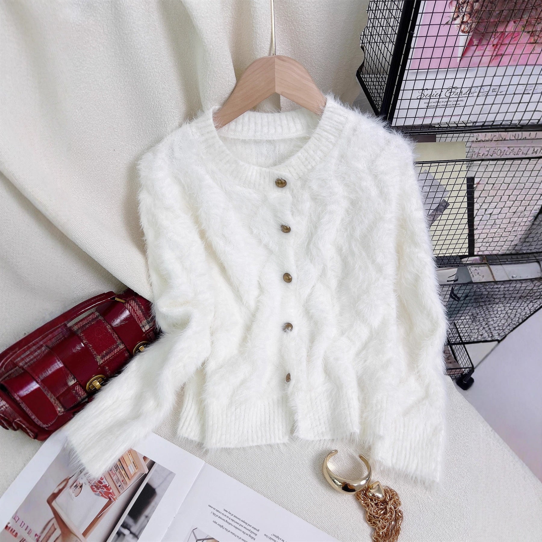 Women's Solid Color Knit Top