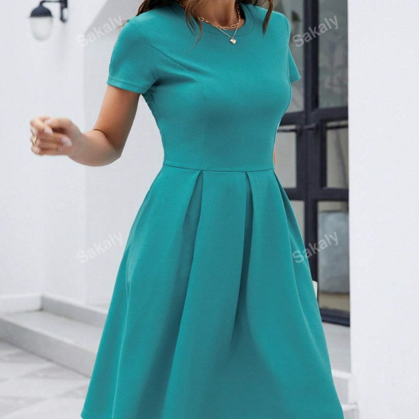 Solid Slant Pocket Fold Pleated Dress
