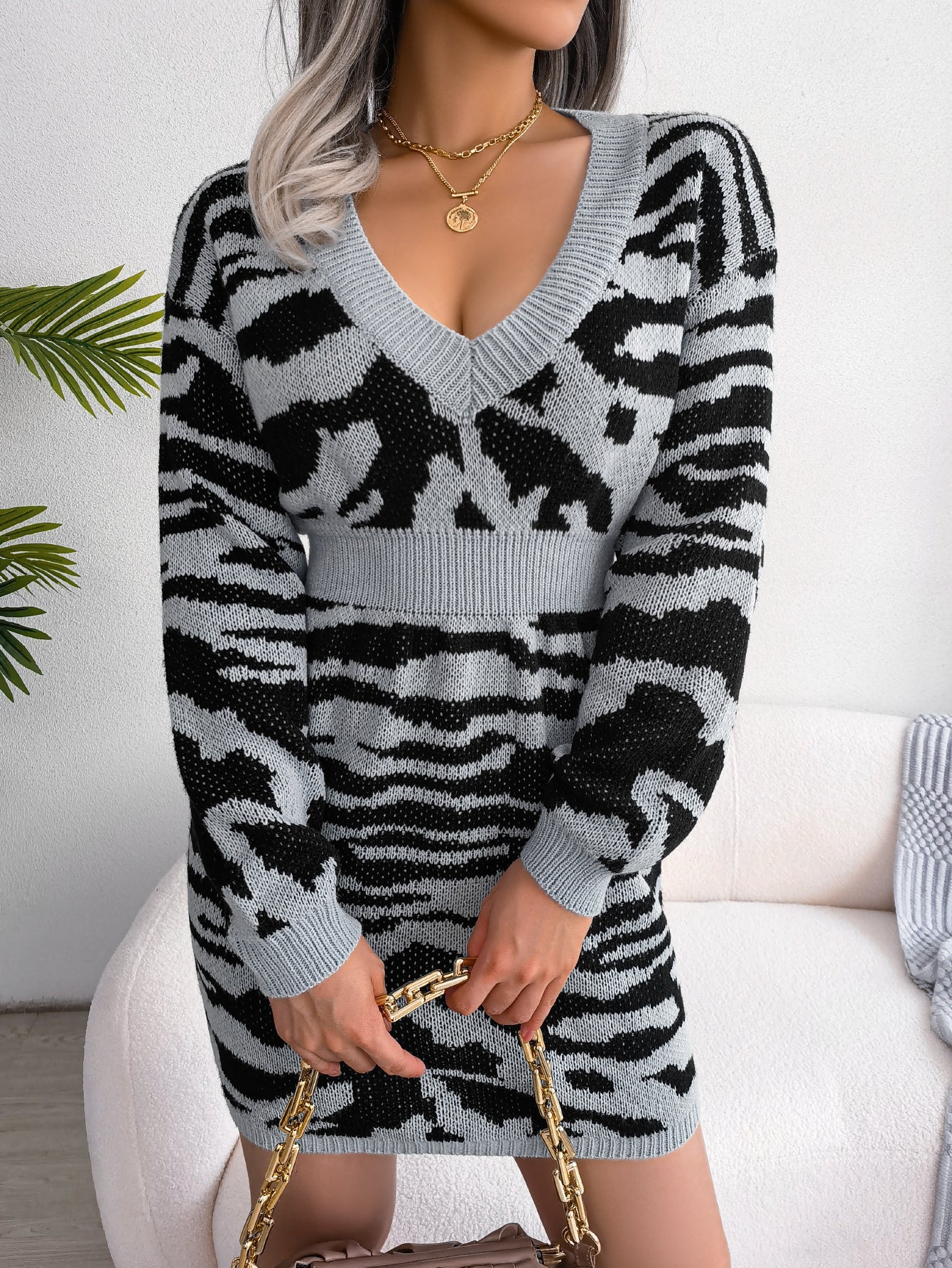 Women Fashion Tiger Print Lantern Sleeve Cinched Sweater Dress