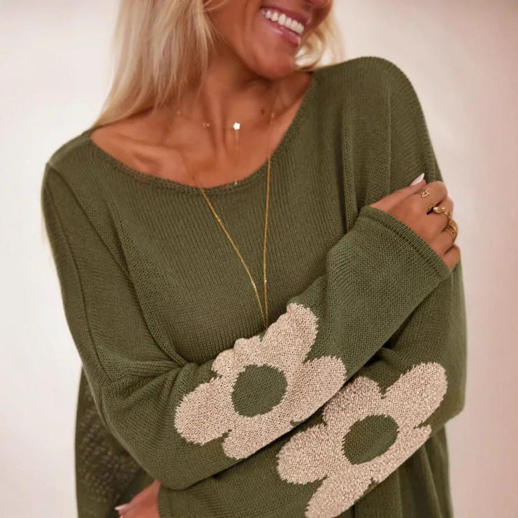 Graceful Floral Jacquard-knit Loose-fitting Crew-neck Pullover