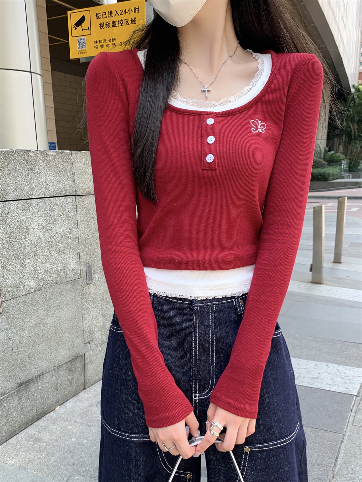 Contrast Color Round Neck Lace Edge Long Sleeve Short Top