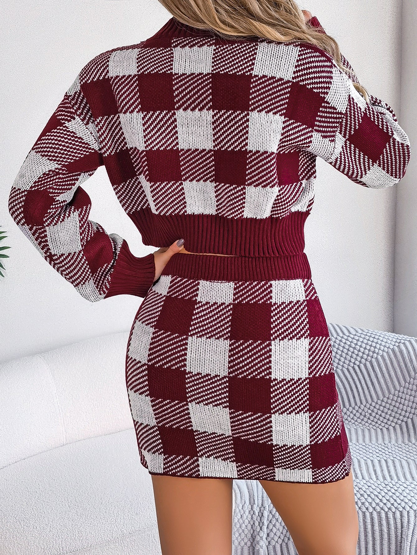 Women Casual Color Block Plaid Long Sleeve Cropped Sweater & Skirt Set