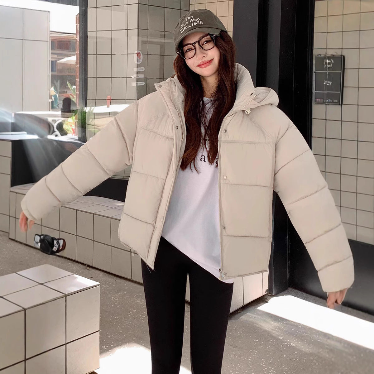 Loose Women's Short Coat for Petite to Keep Warm and Look Taller